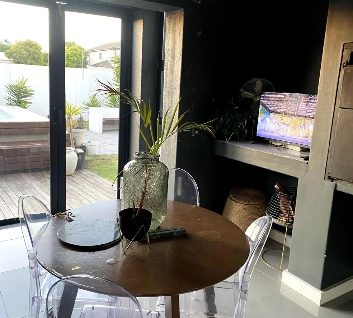 Chic & Sleek Villa Cape Town