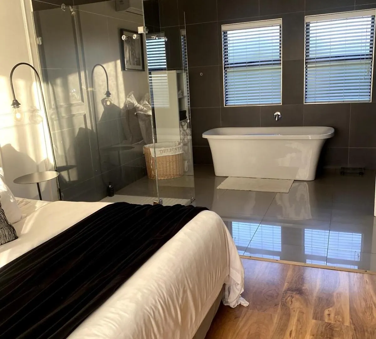 Chic & Sleek Villa Cape Town